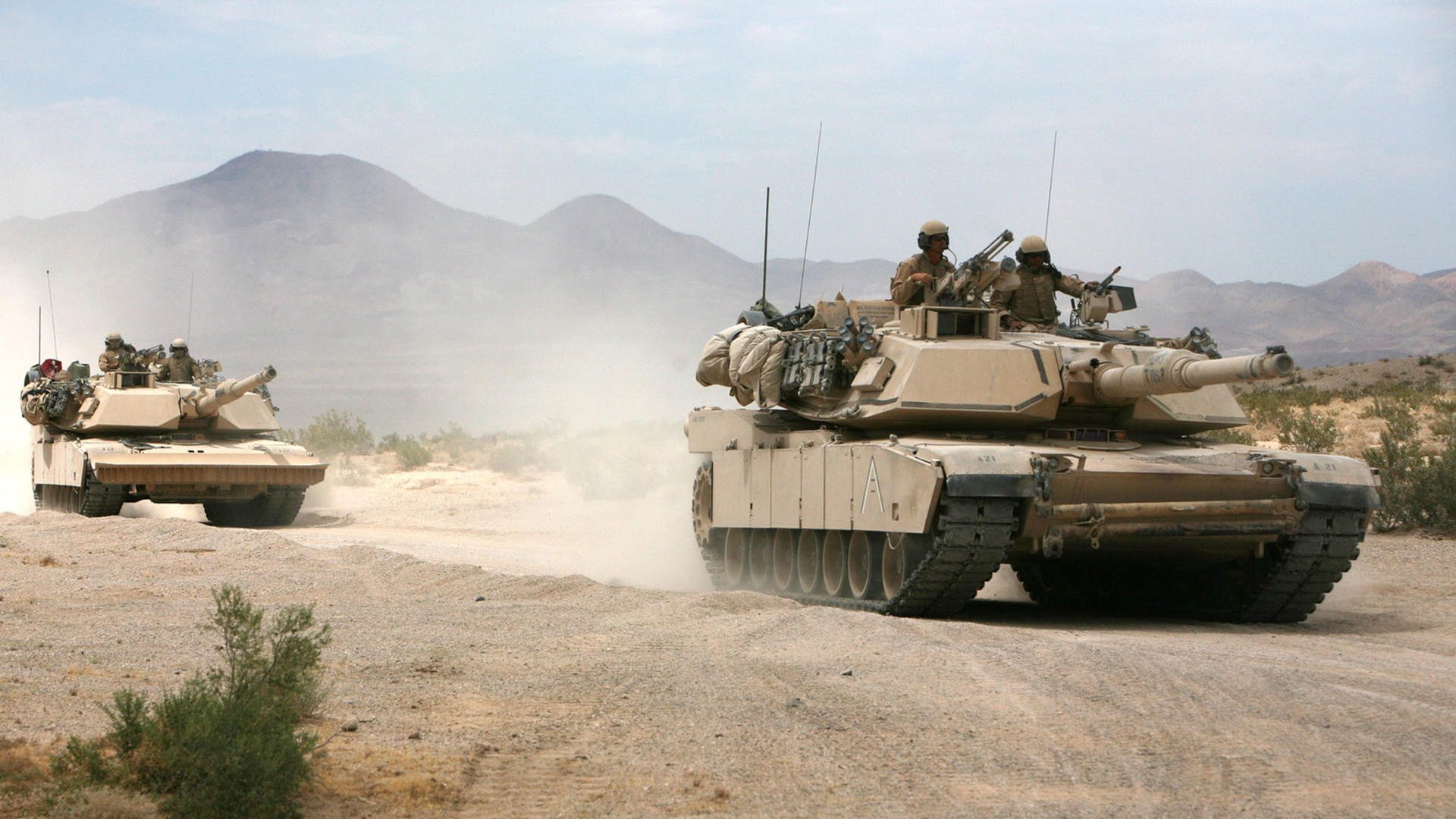 九游游戏中心官网-尼斯前场逼抢形成连续得分机会，尼斯转会