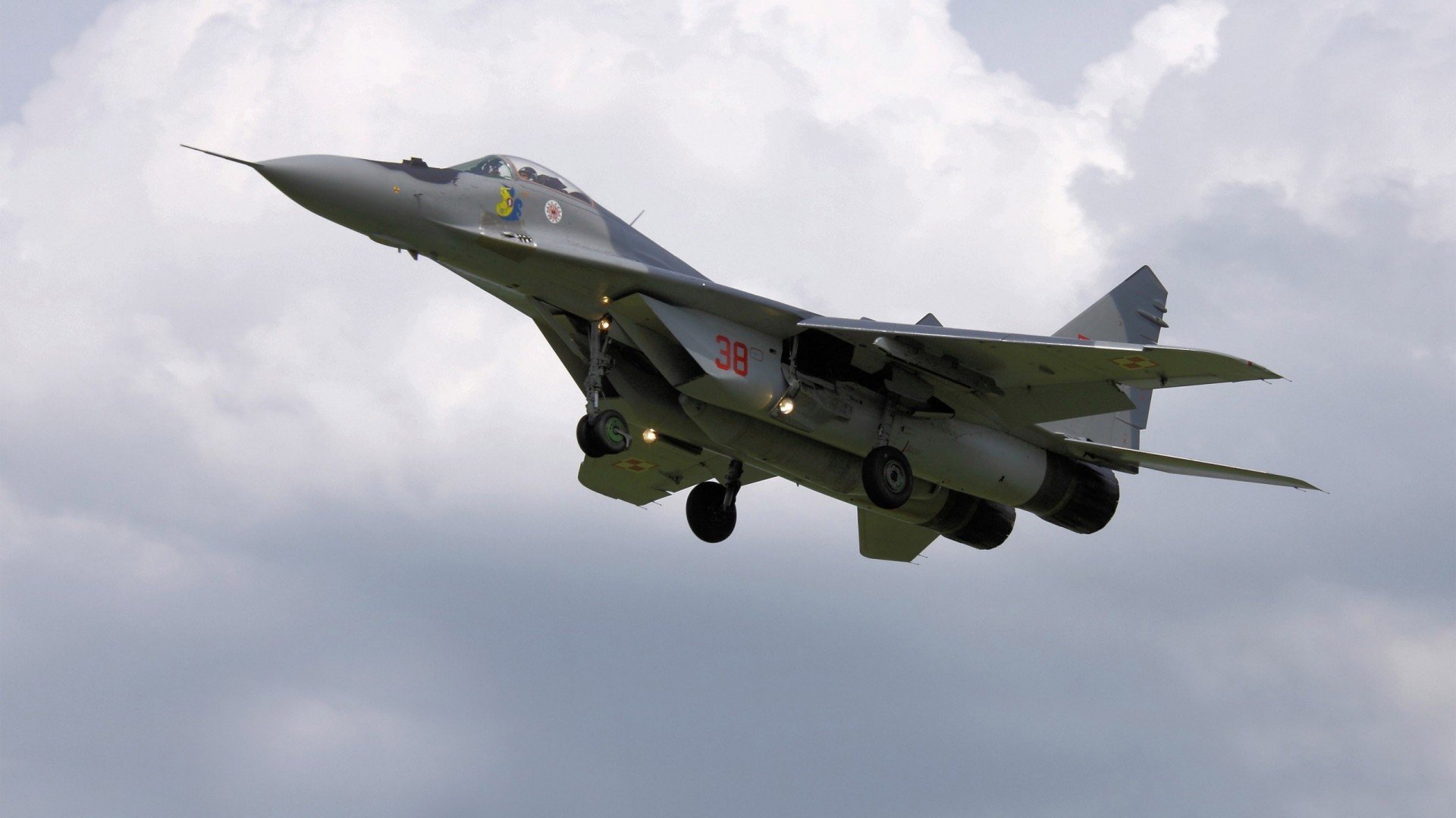 校园足球联合高校体育系开展研究型训练课程,高校足球开展现状研究